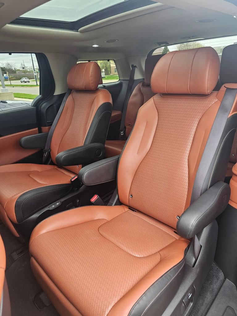 Used 2024 Kia Carnival SX Prestige FWD image 6