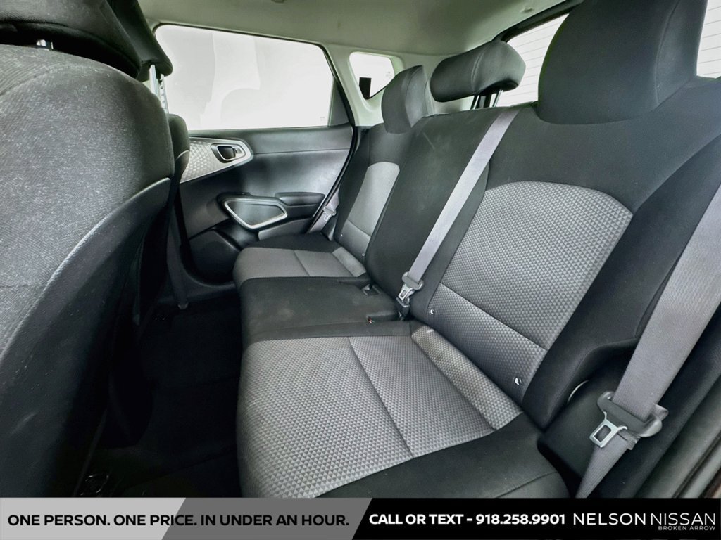 Used 2020 Kia Soul LX FWD image 22