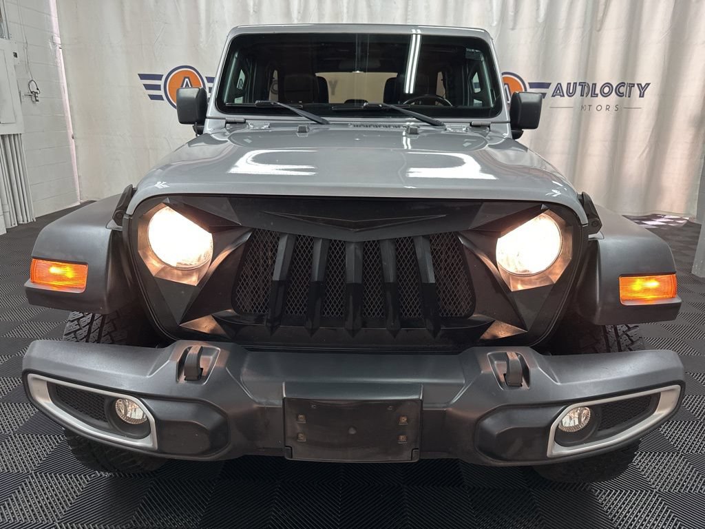 Used 2018 Jeep Wrangler Unlimited Sahara AWD/4WD image 5