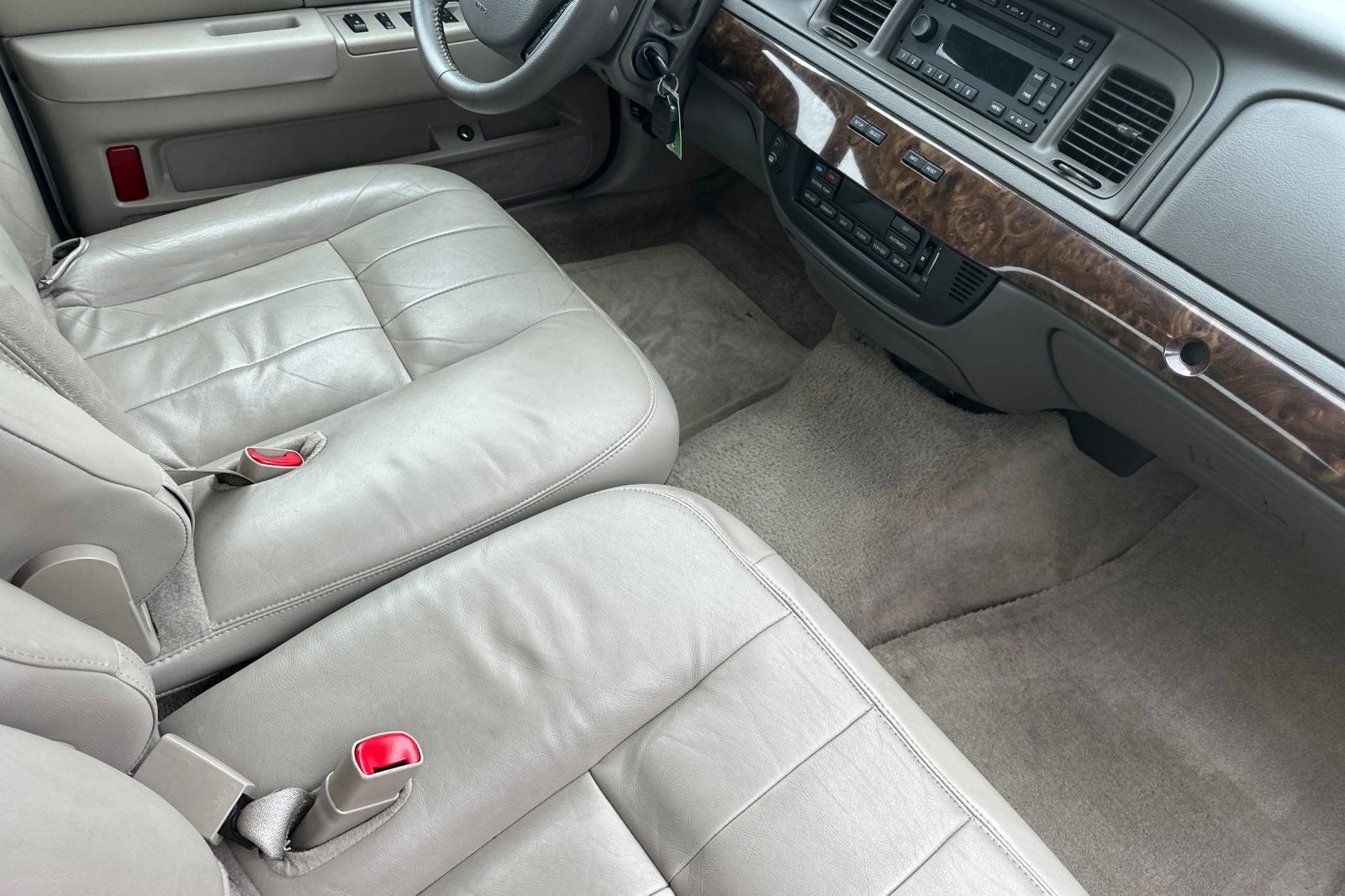 Used 2011 Mercury Grand Marquis LS image 17