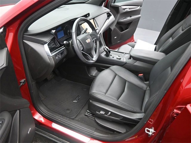 Certified 2024 Cadillac XT6 Luxury image 9