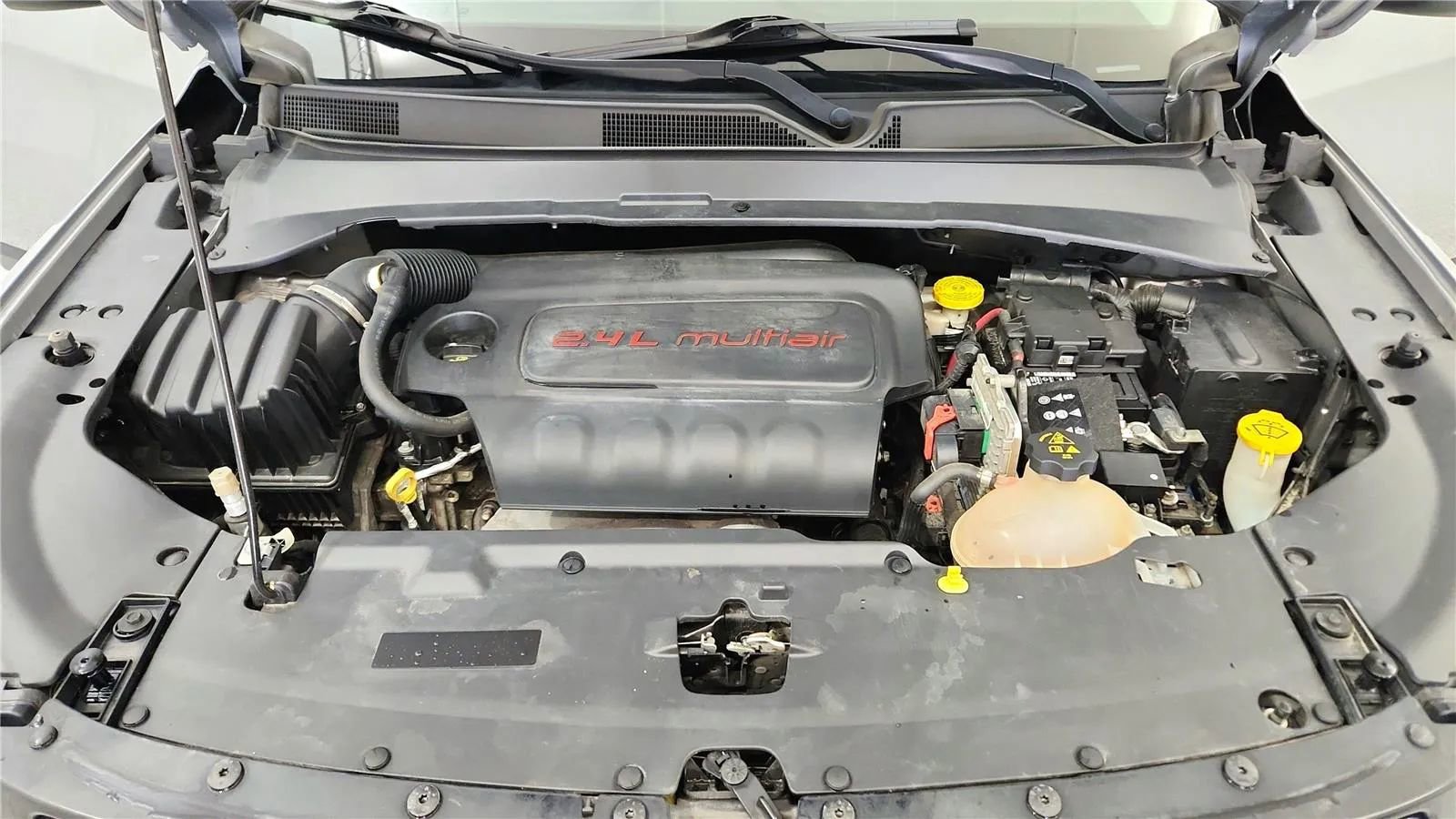 Used 2018 Jeep Compass Latitude AWD/4WD image 18