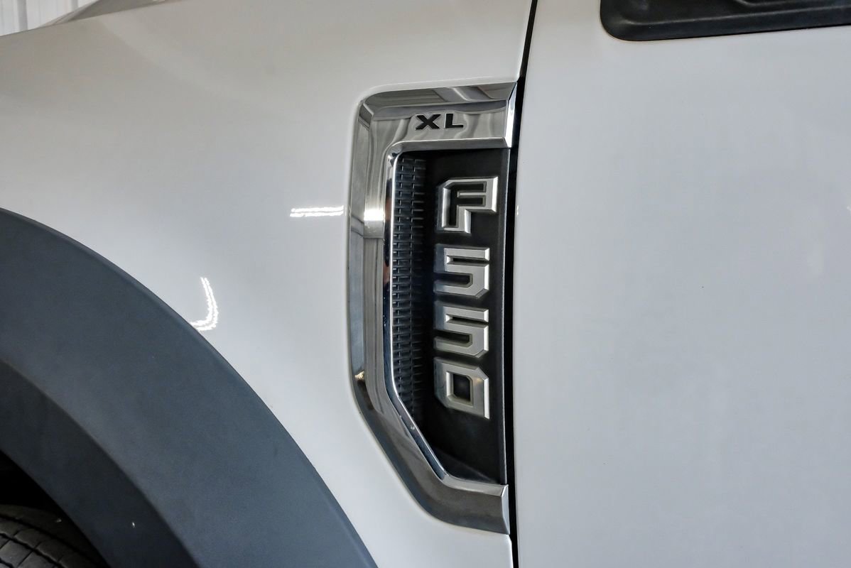 Used 2021 Ford F550 4x4 Crew Cab Super Duty w/ Power Equipment Group image 49