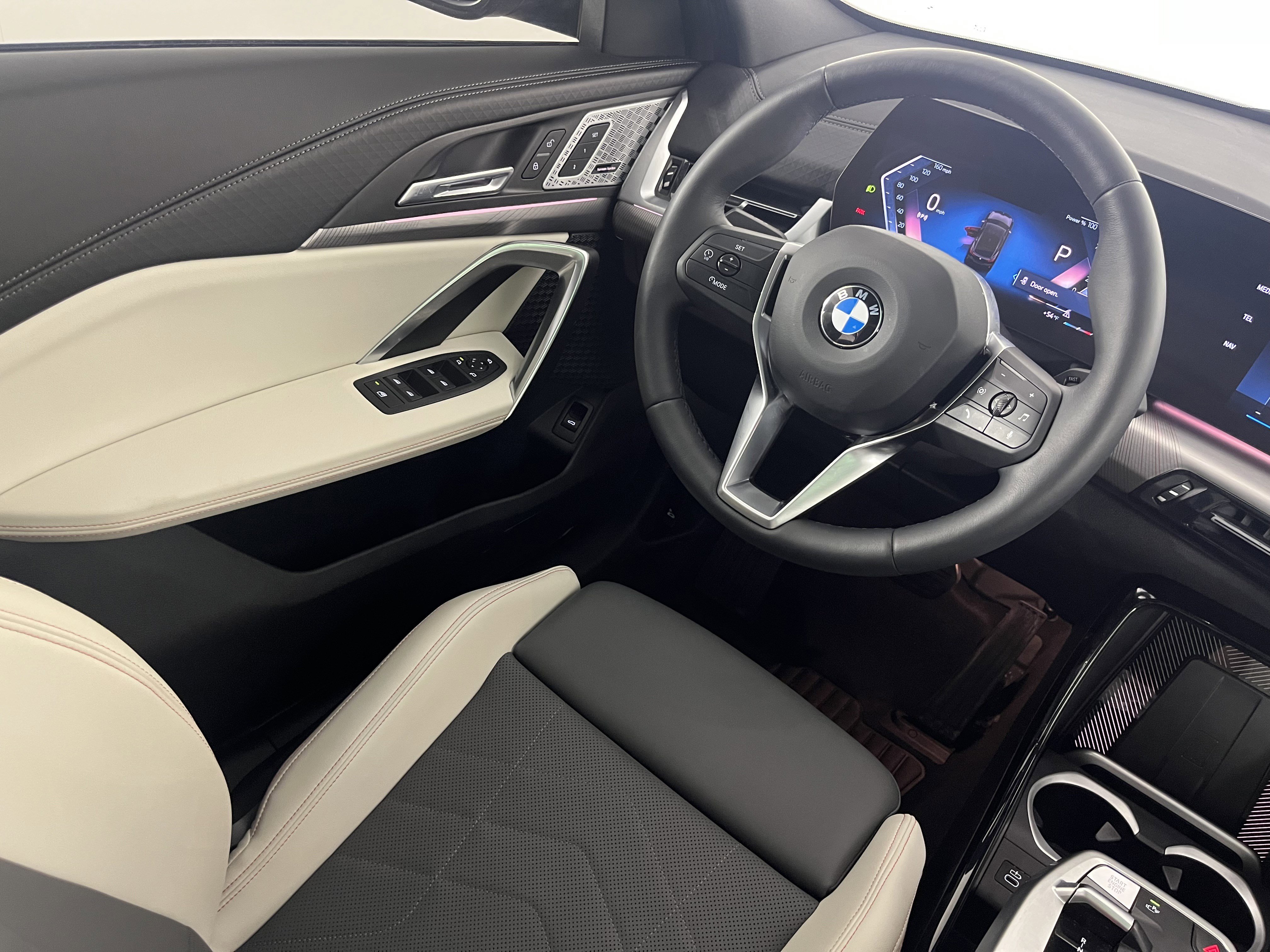 Certified 2025 BMW X2 xDrive28i w/ Convenience Package AWD/4WD image 9