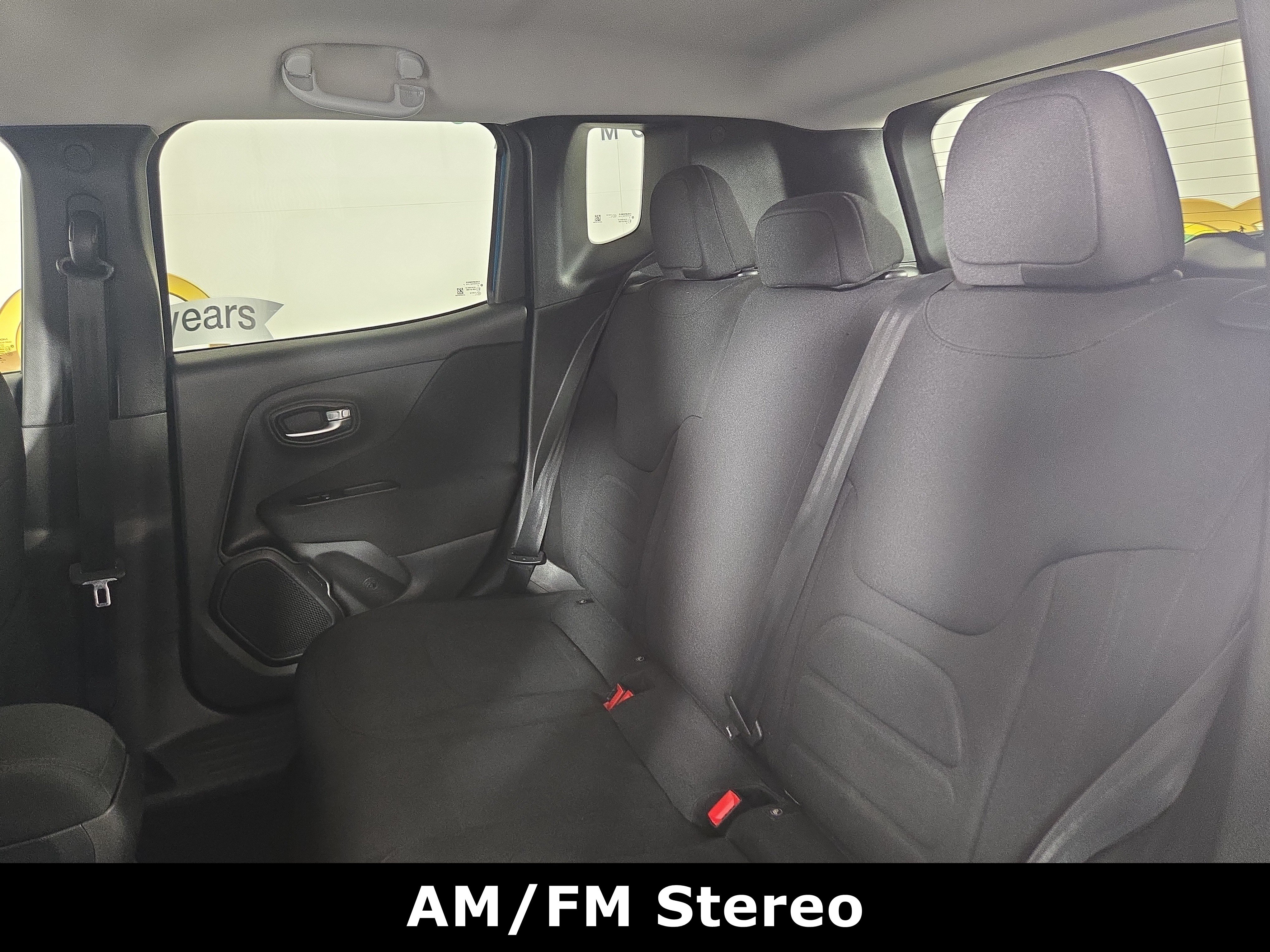 Used 2020 Jeep Renegade Latitude w/ Cold Weather Group AWD/4WD image 12