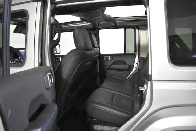 Used 2024 Jeep Wrangler High Altitude AWD/4WD image 31