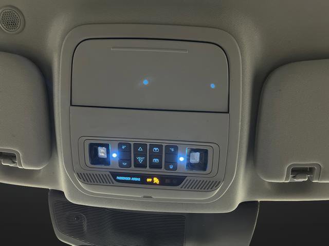 Used 2023 Ford Explorer XLT AWD/4WD image 26