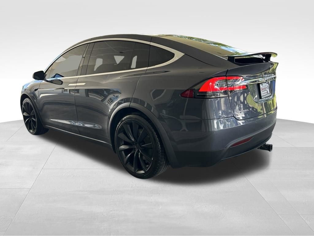Used 2018 Tesla Model X 75D AWD/4WD image 4