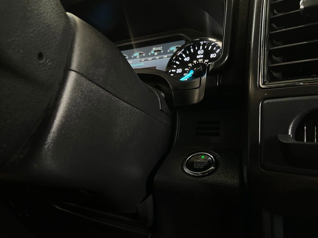 Used 2018 Ford Expedition Max Limited image 34