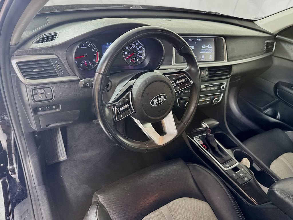 Used 2020 Kia Optima EX image 9