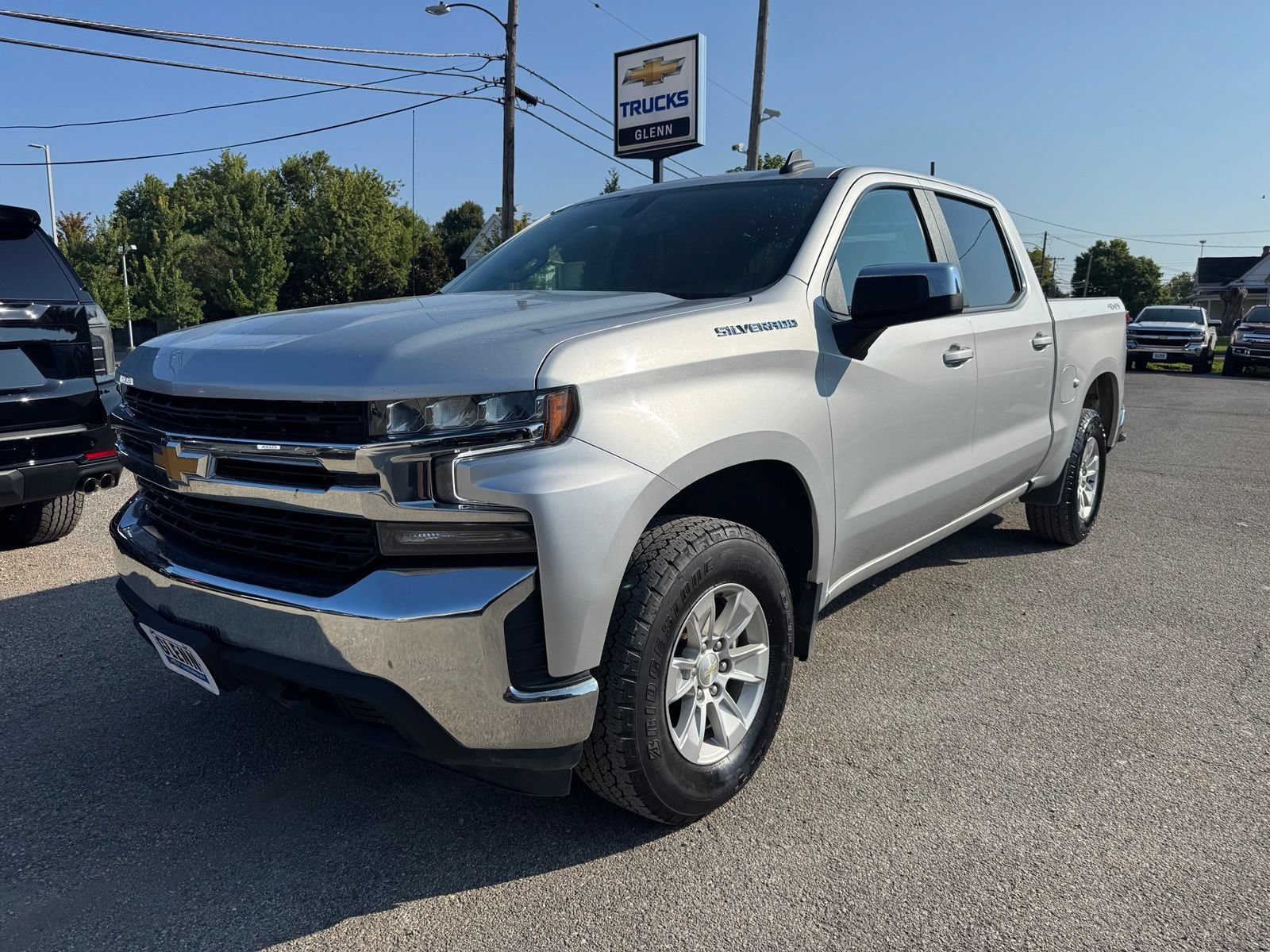 Used 2021 Chevrolet Silverado 1500 LT w/ Work Truck Package AWD/4WD image 3