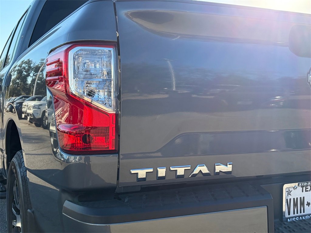 Certified 2024 Nissan Titan SV w/ SV Convenience Package image 5