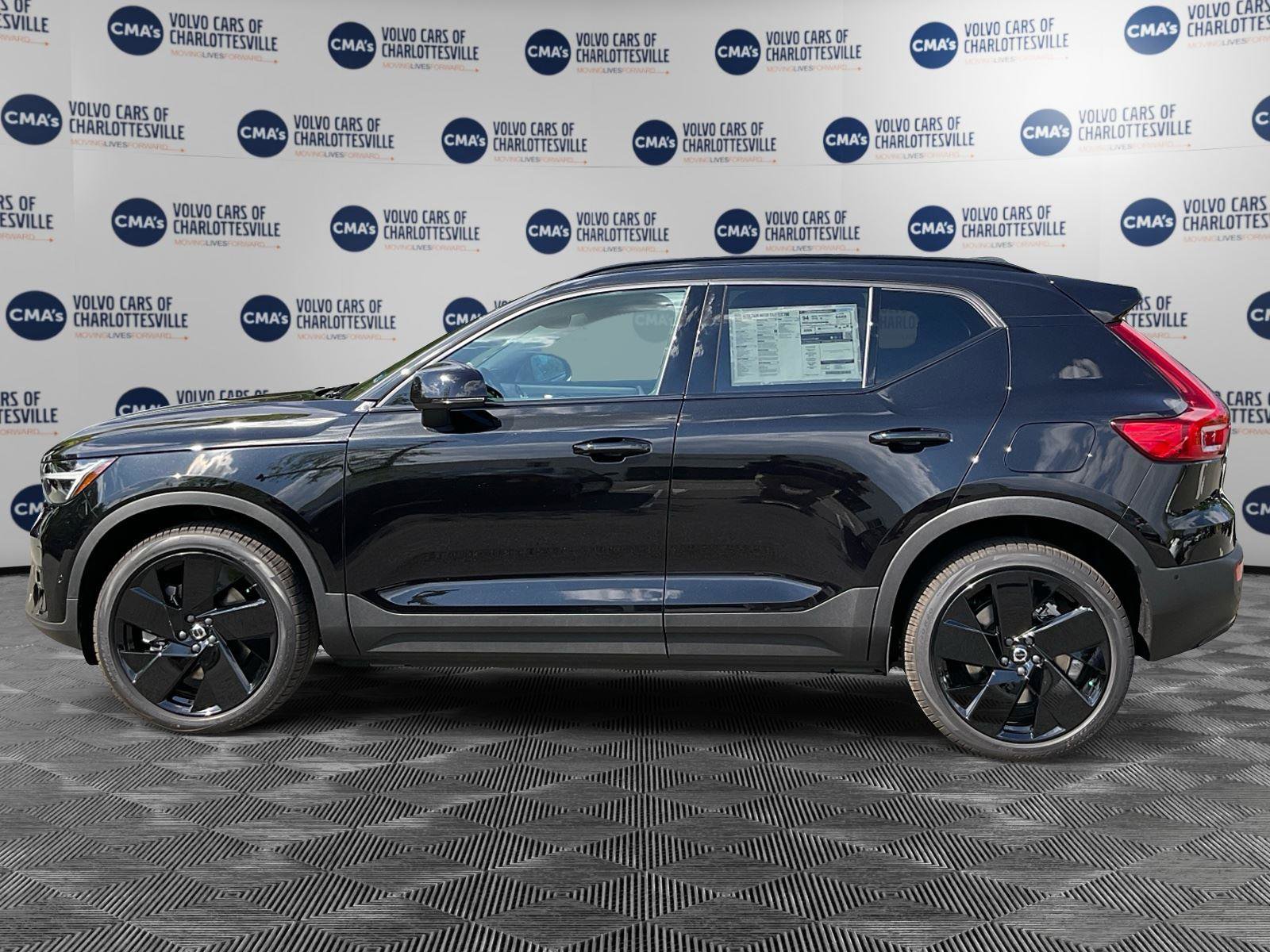 New 2026 Volvo EX40 Ultra AWD/4WD image 2