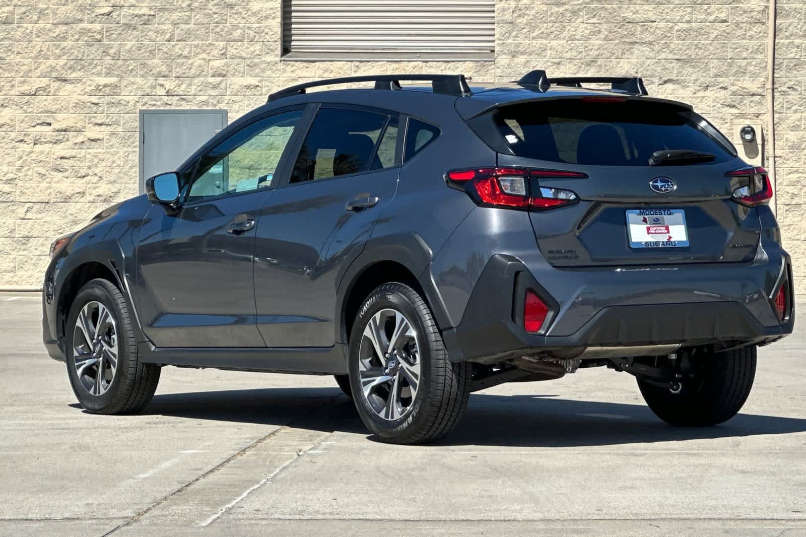 Used 2026 Subaru Crosstrek 2.5i Premium AWD/4WD image 5