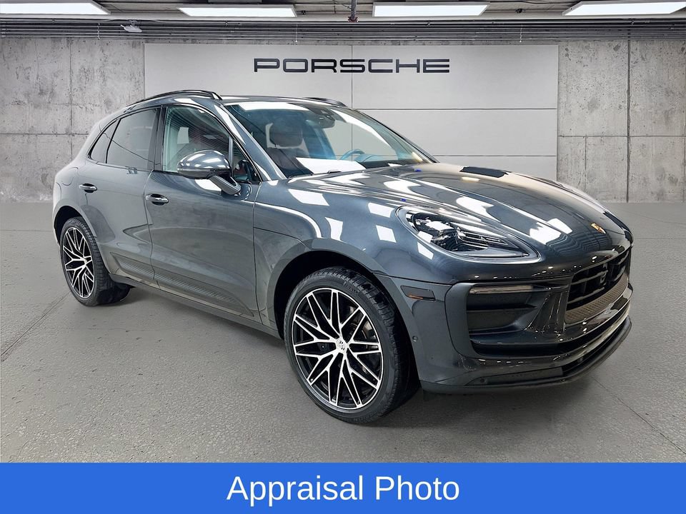 Certified 2023 Porsche Macan AWD/4WD image 7