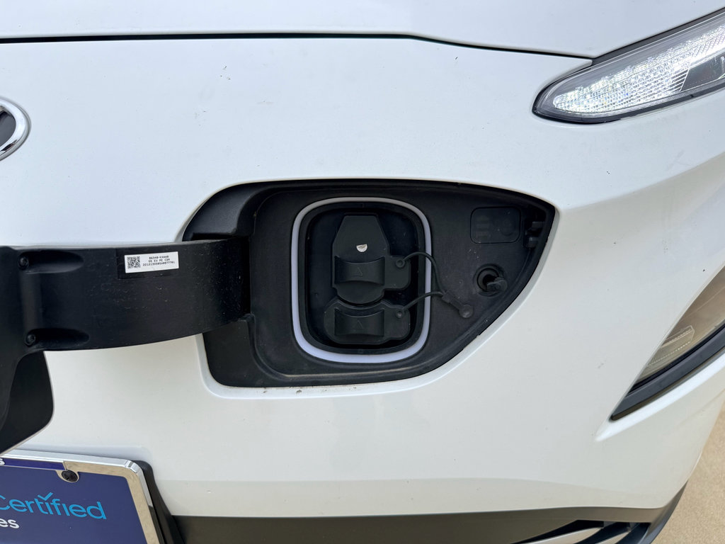 Used 2023 Hyundai Kona SE FWD image 31