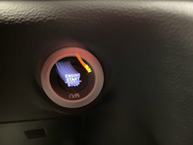 New 2026 Chrysler Pacifica Select image 14