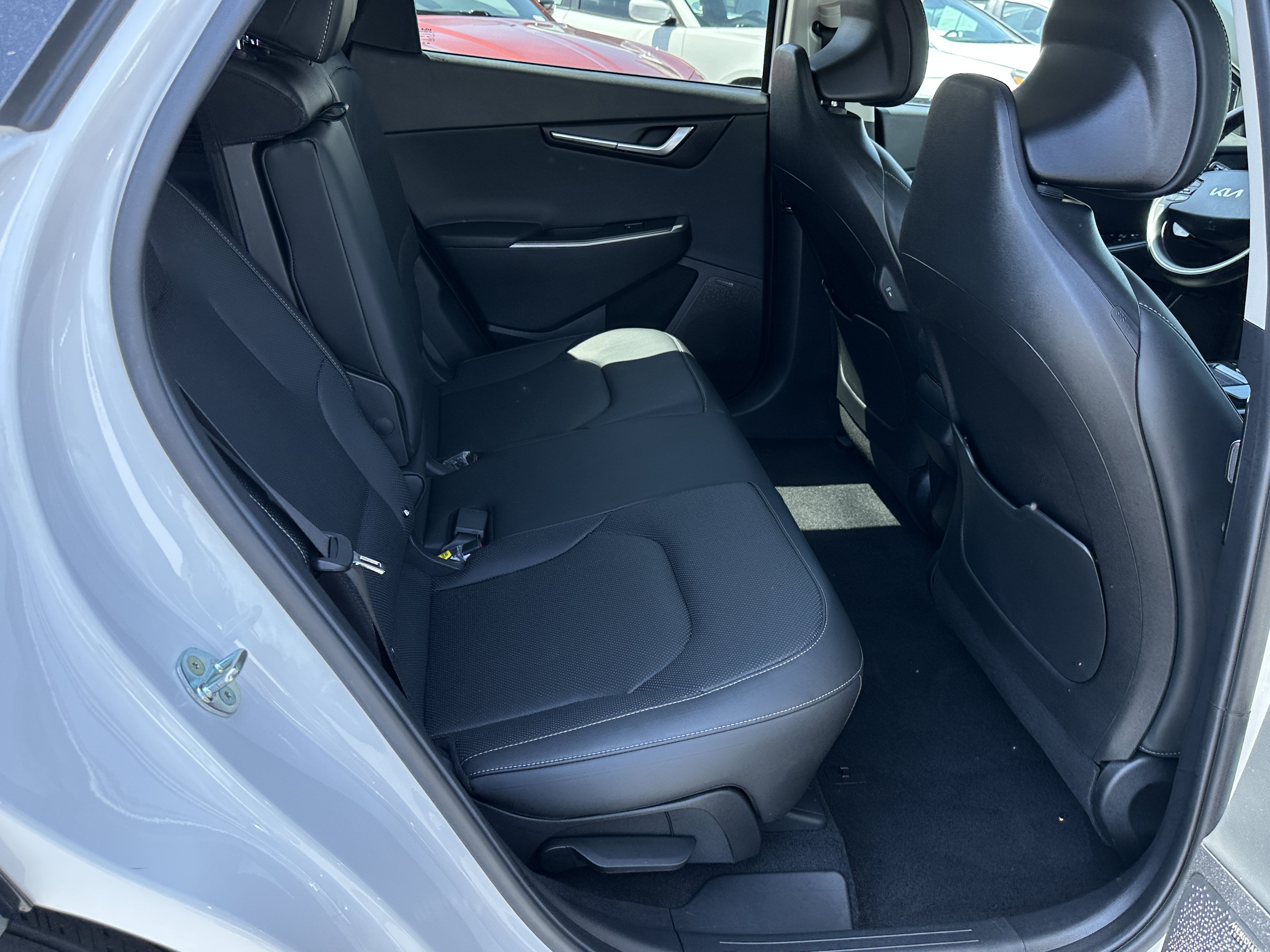 Used 2022 Kia EV6 Wind RWD image 17