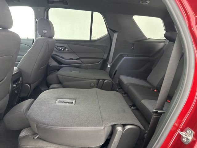 Used 2023 Chevrolet Traverse LT image 30