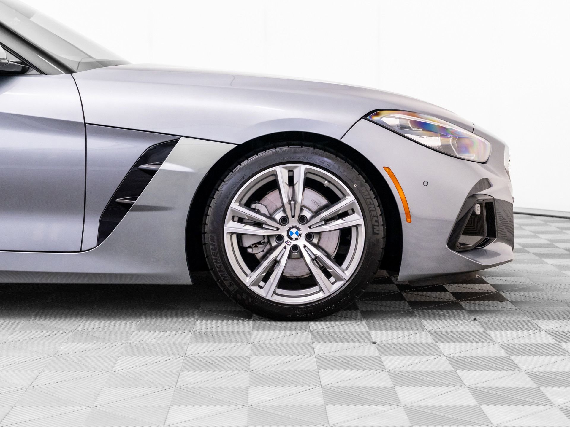 Certified 2026 BMW Z4 sDrive30i image 32