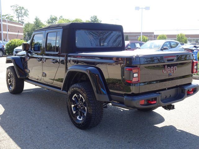 Used 2024 Jeep Gladiator Rubicon AWD/4WD image 6