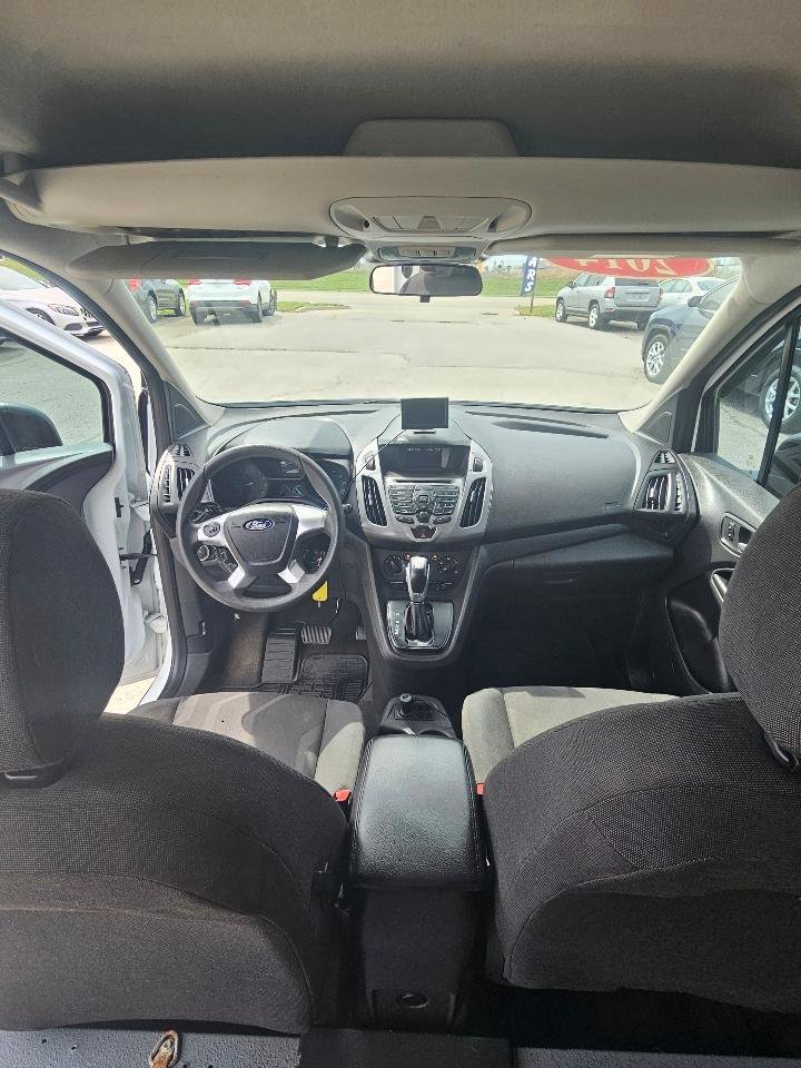 Used 2014 Ford Transit Connect XLT image 10