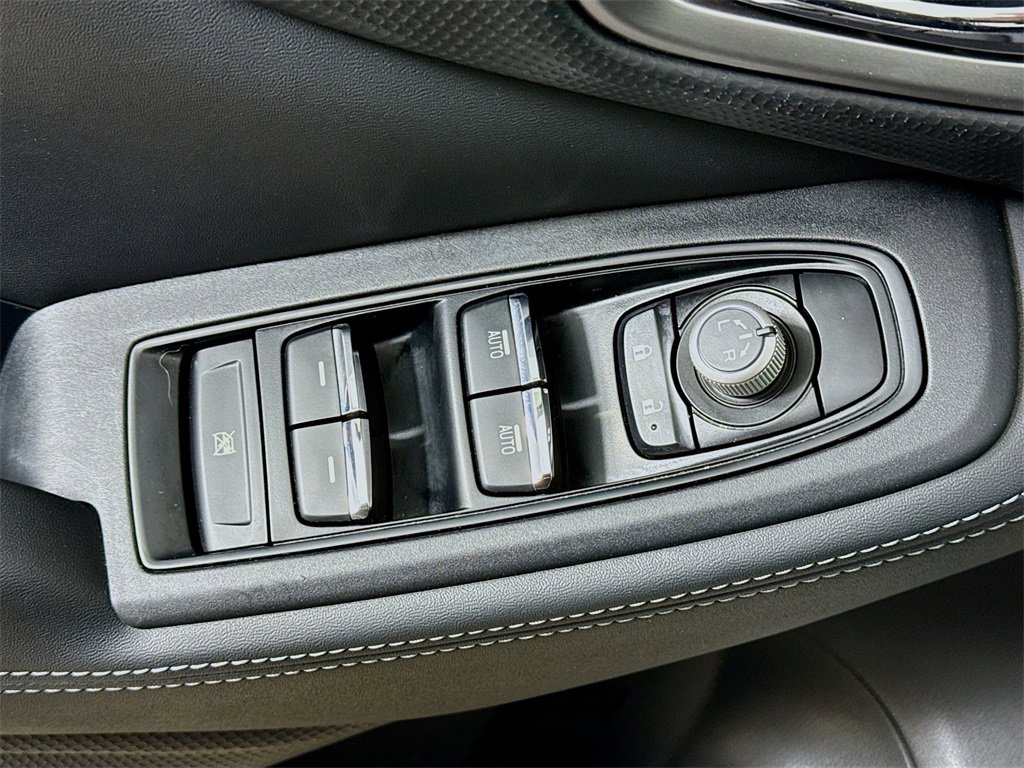 Used 2019 Subaru Forester Limited image 22