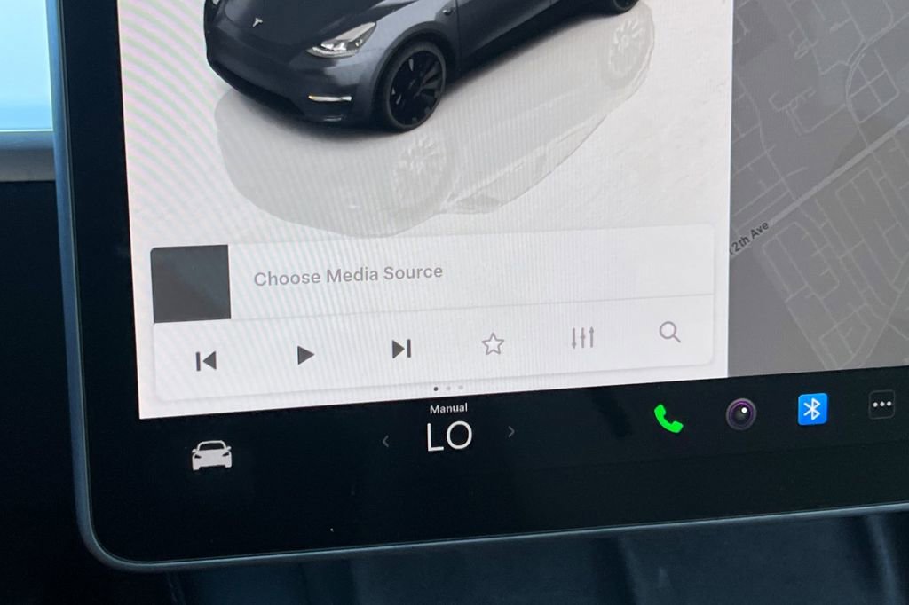 Used 2022 Tesla Model Y Performance AWD/4WD image 20