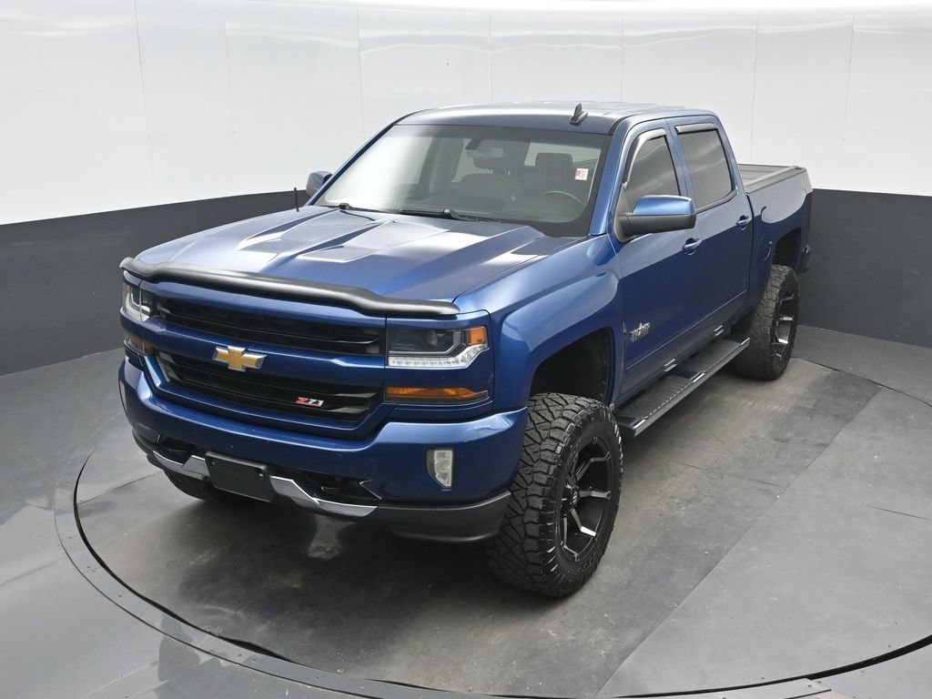 Used 2018 Chevrolet Silverado 1500 LT w/ Texas Edition AWD/4WD image 16