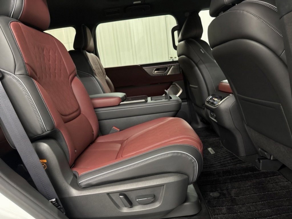 New 2026 INFINITI QX80 Autograph w/ Autograph Exterior Package image 34
