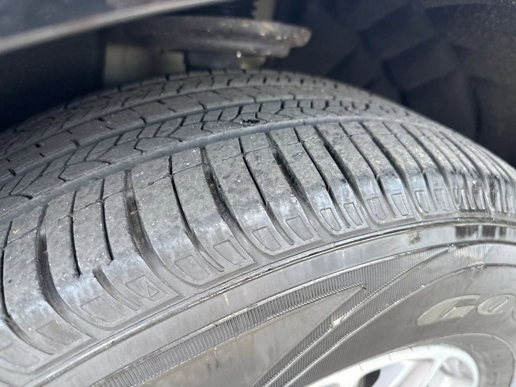 Used 2023 Buick Enclave Essence w/ LPO, Floor Liner Package image 33