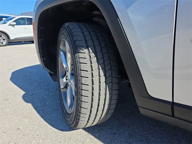 Used 2021 Jeep Grand Cherokee L Limited image 36