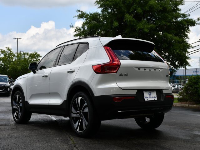 New 2025 Volvo XC40 B5 Plus w/ Protection Package Premier image 5