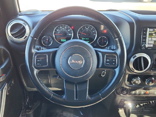 Used 2017 Jeep Wrangler Unlimited Sahara w/ Dual Top Group AWD/4WD image 35