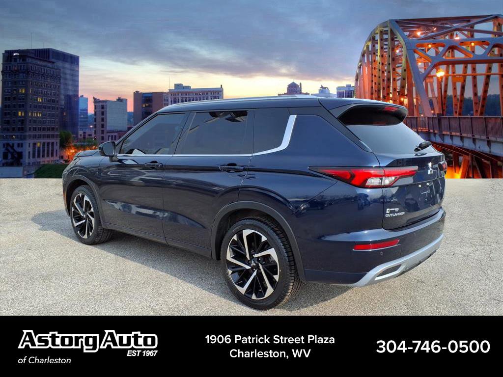 Used 2022 Mitsubishi Outlander SEL image 5