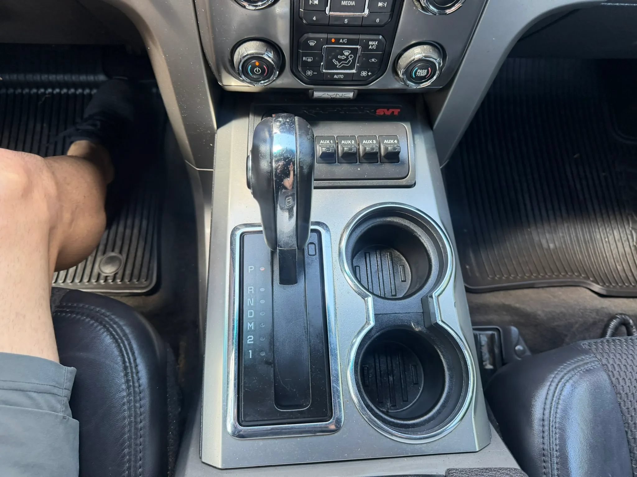 Used 2013 Ford F150 Raptor w/ Luxury Equipment Group AWD/4WD image 20