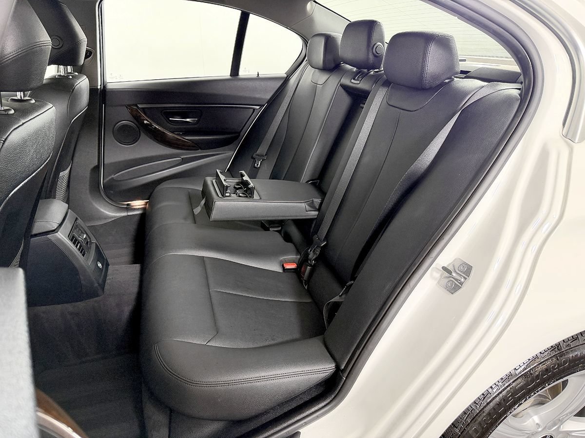 Used 2015 BMW 328i Sedan RWD image 37