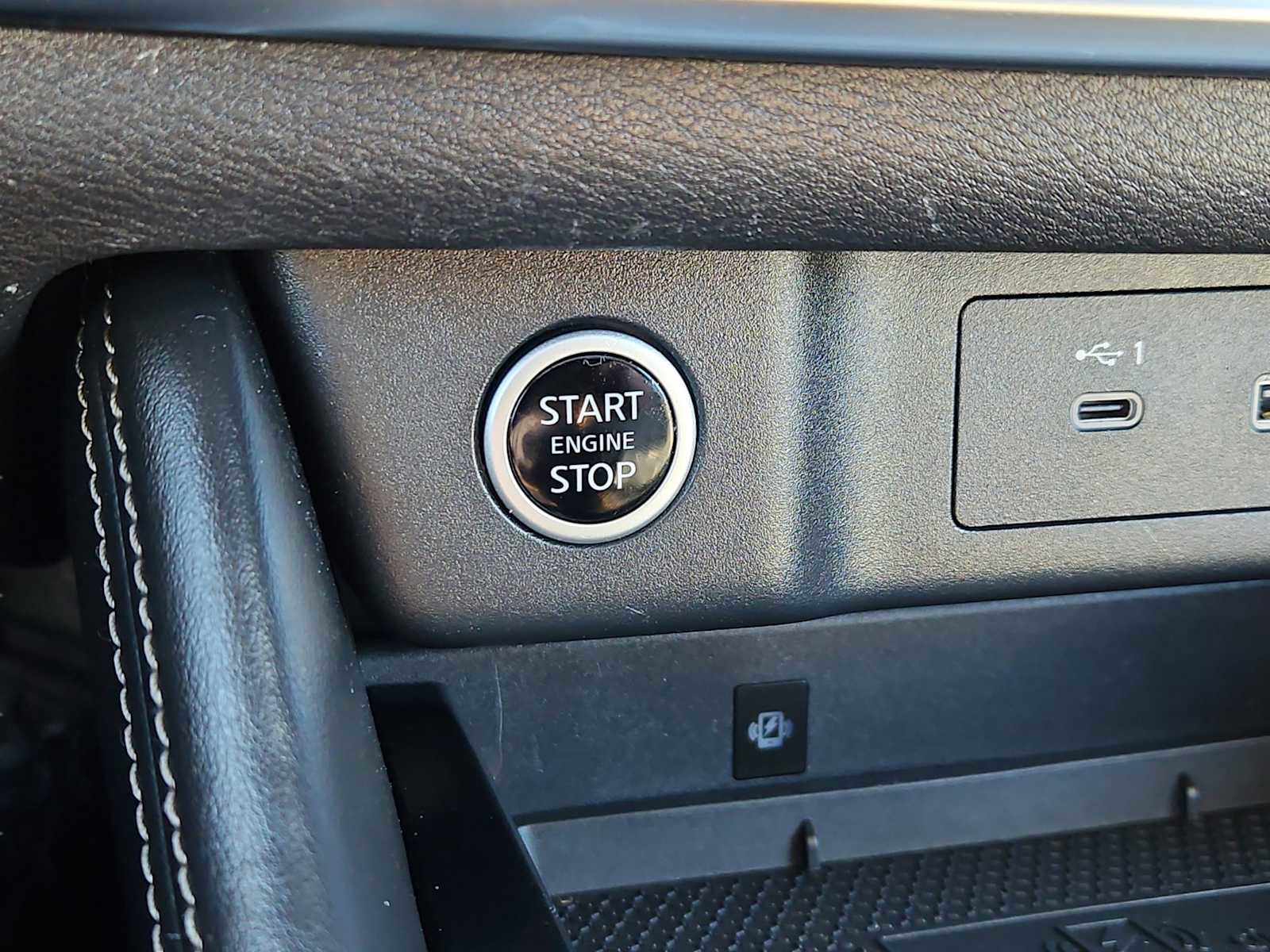 Used 2021 Nissan Rogue Platinum AWD/4WD image 28