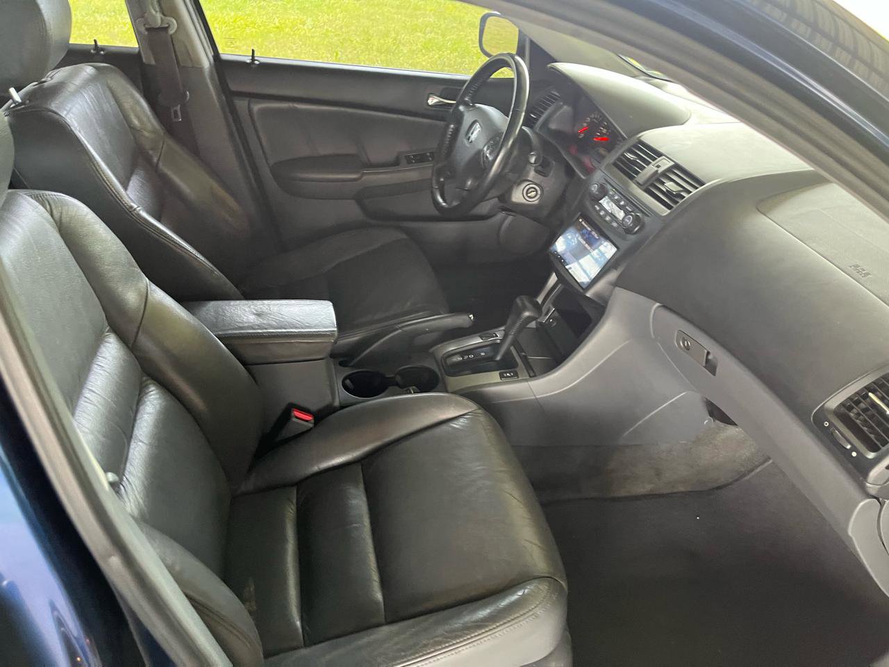 Used 2004 Honda Accord EX image 12