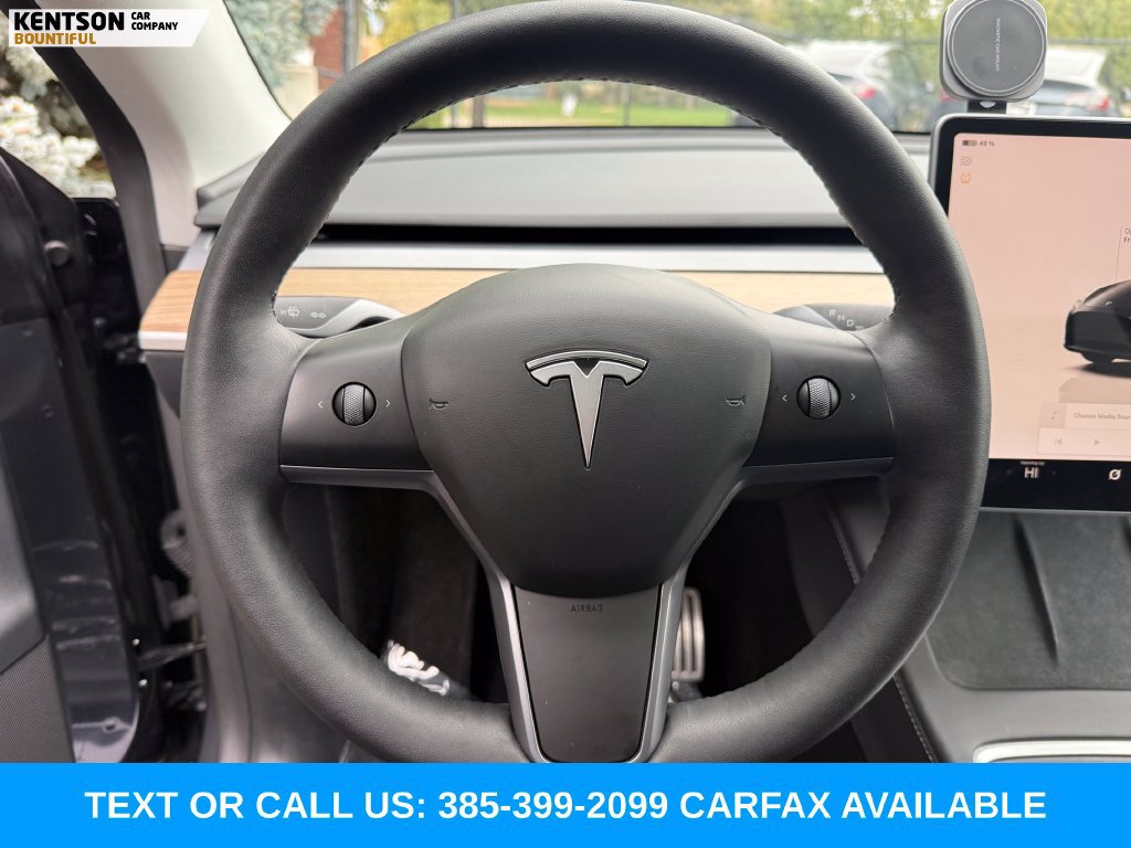 Used 2023 Tesla Model Y Performance AWD/4WD image 16