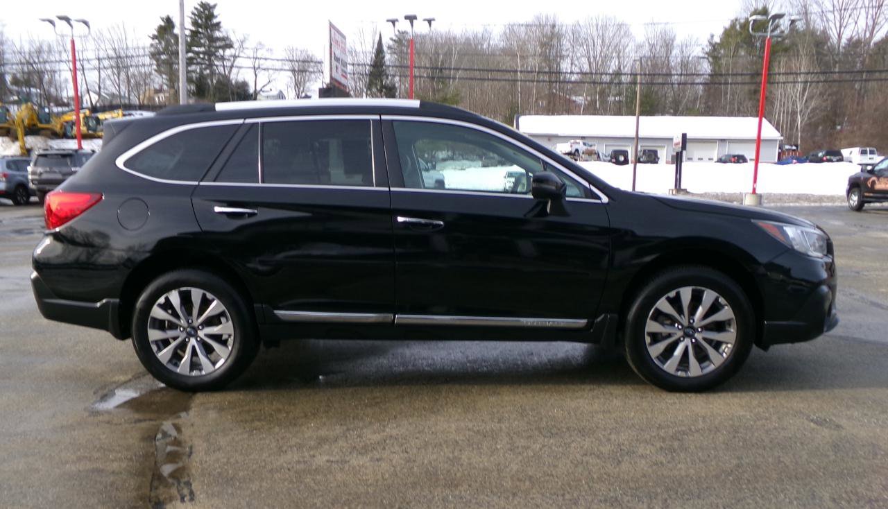 Used 2019 Subaru Outback 2.5i Touring image 9