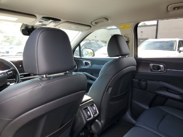 New 2026 Kia Sorento EX AWD/4WD image 17