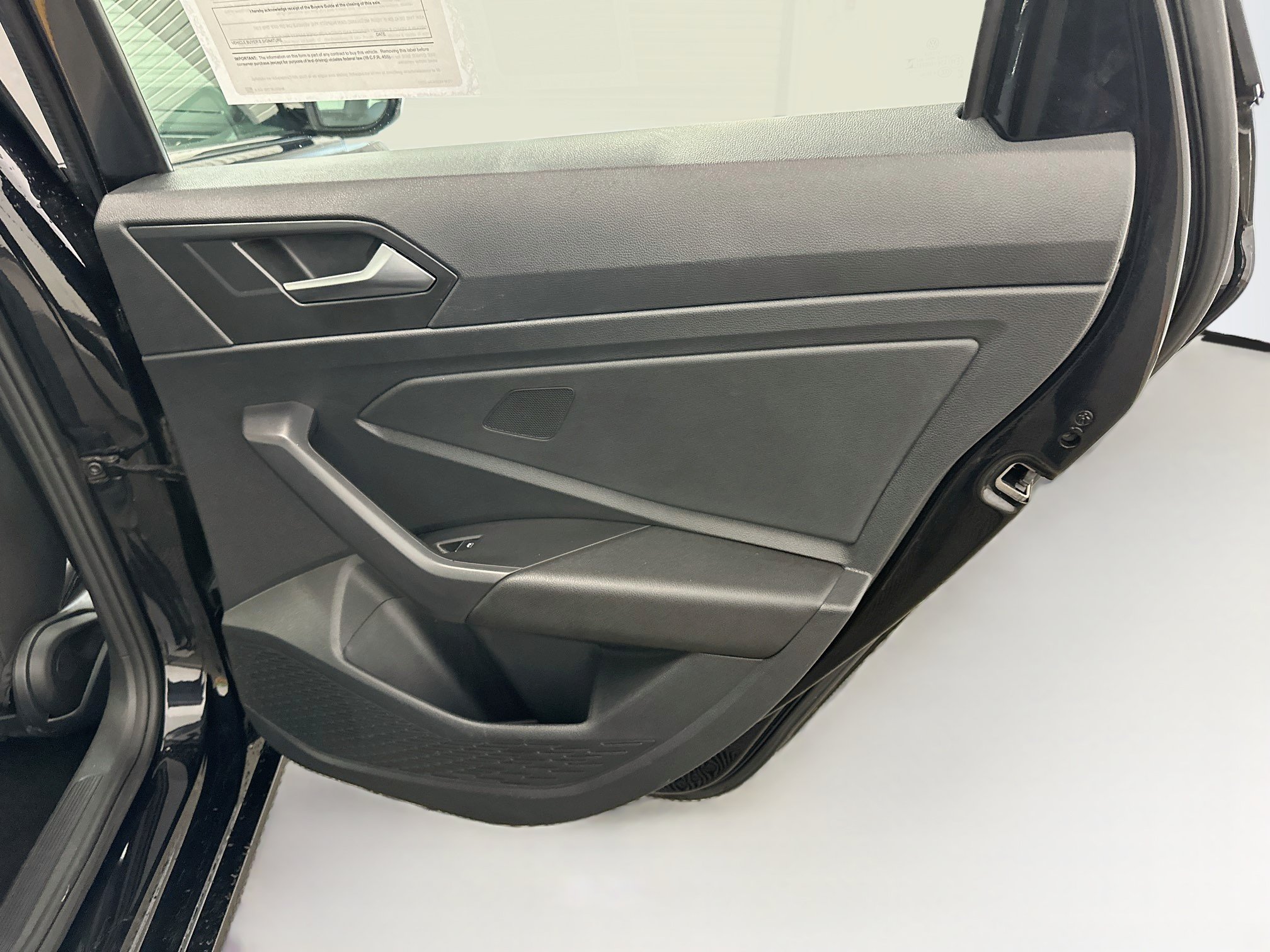 Used 2024 Volkswagen Jetta SE FWD image 31