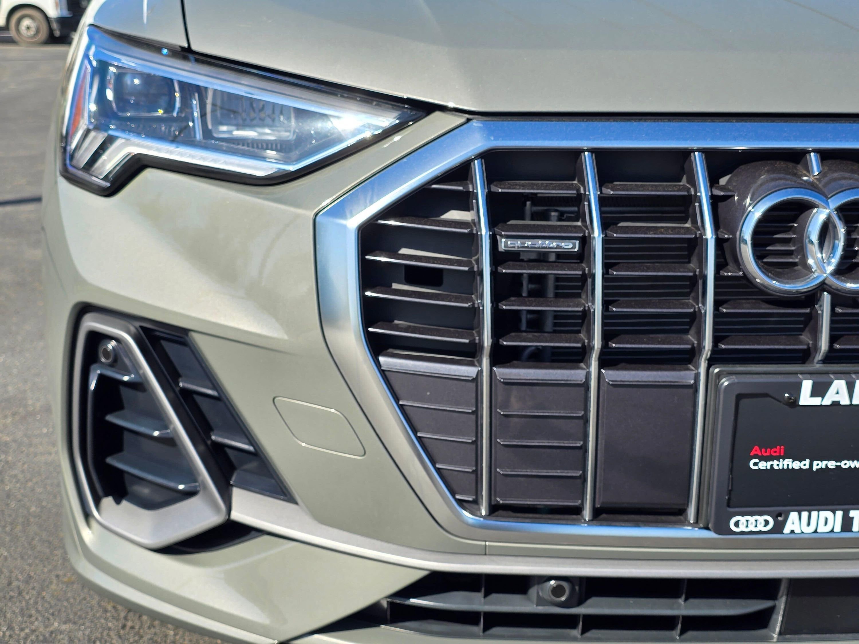 Certified 2025 Audi Q3 2.0T Premium Plus w/ Premium Plus Package image 31