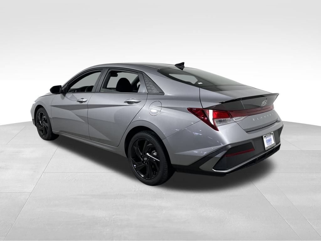 New 2026 Hyundai Elantra Sport FWD video 3