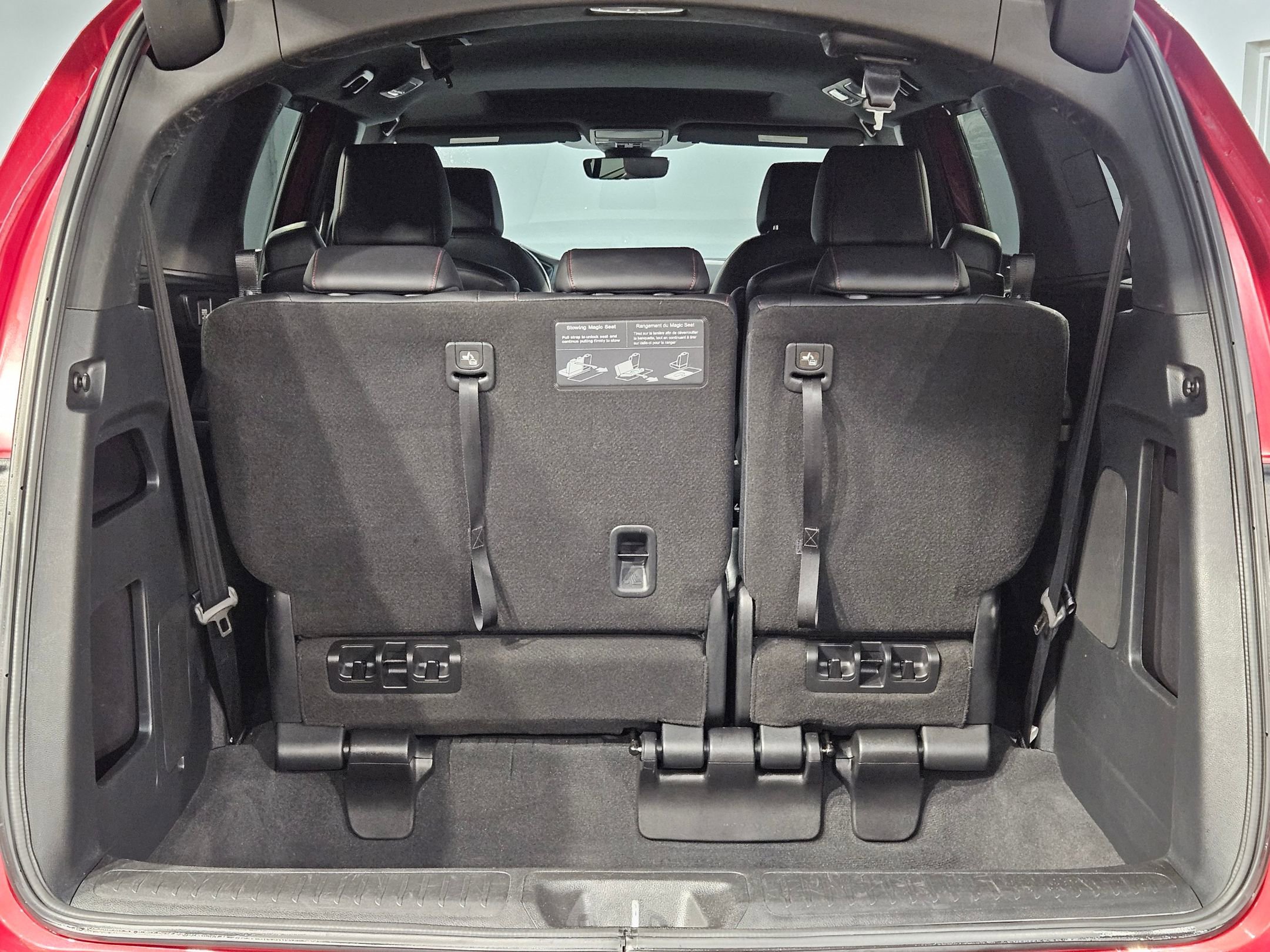 Used 2023 Honda Odyssey Sport image 18