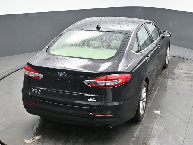 Used 2019 Ford Fusion SE image 28