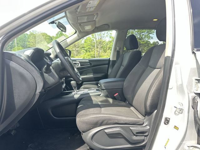 Used 2020 Nissan Pathfinder S image 12