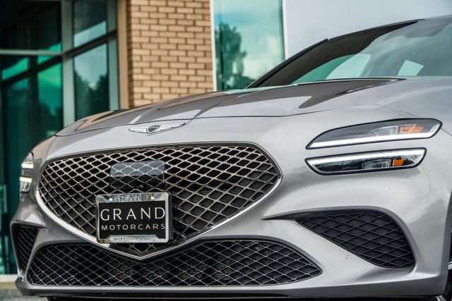 Used 2025 Genesis G70 2.5T AWD/4WD image 2