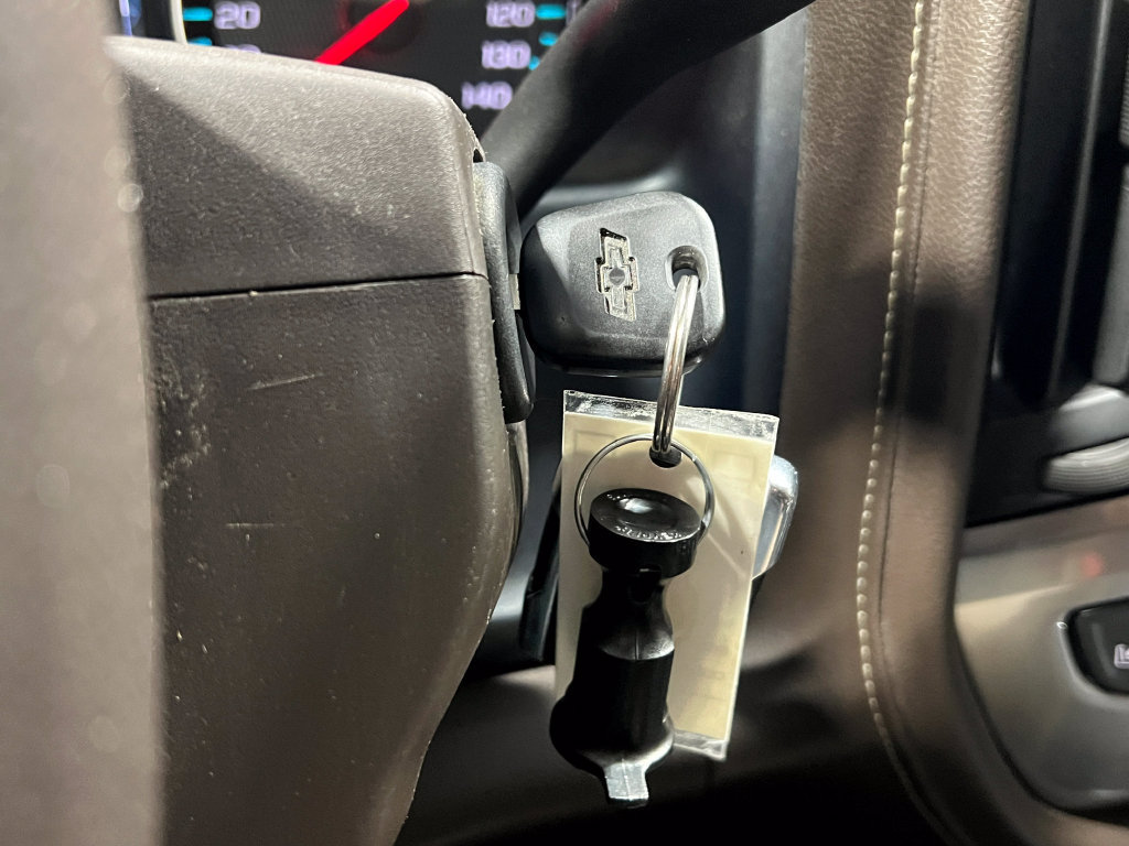 Used 2018 Chevrolet Silverado 1500 LTZ Z71 w/ LTZ Plus Package AWD/4WD image 23